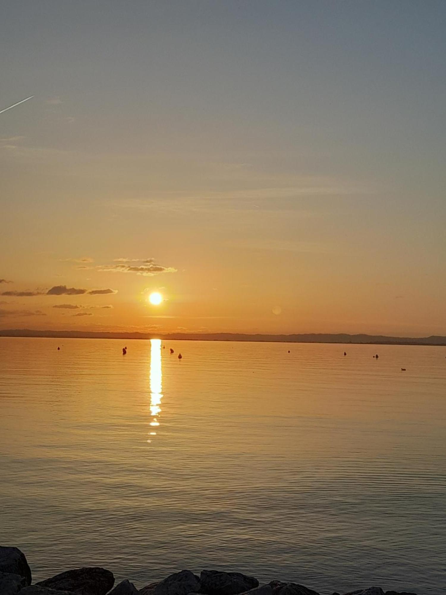 Mahatma Residence Lake View Lazise Bilik gambar